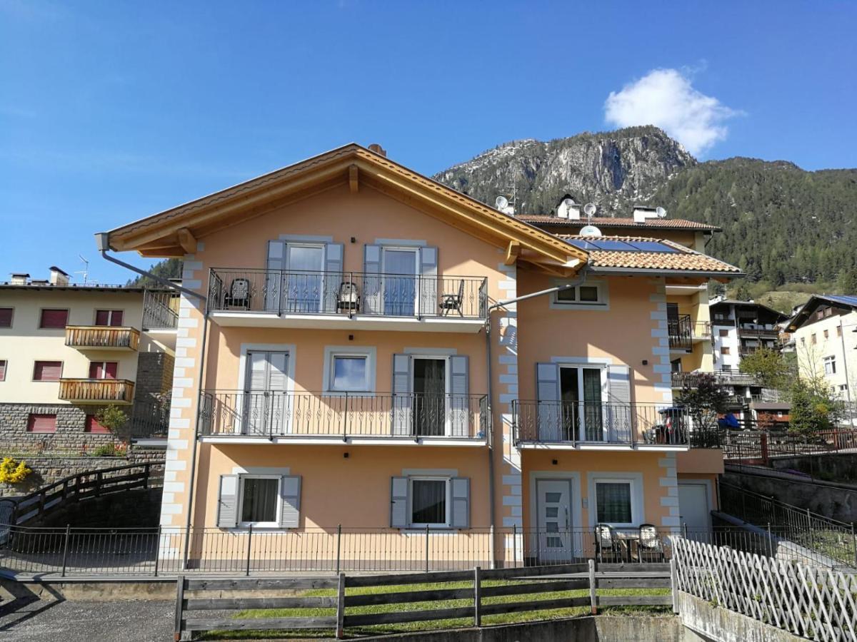 Fiemme Home Mountain Apartment Tesero Luaran gambar